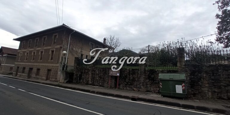 1701801685518 (Copy)