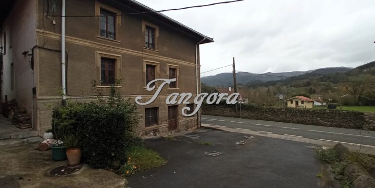 1701801714464 (Copy)