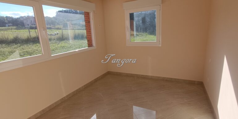 1726245850109 (Copy)