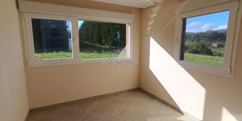 1726245850241 (Copy)