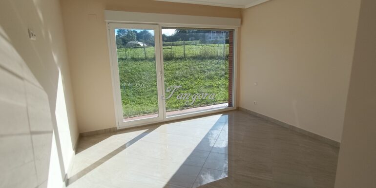 1726245894996 (Copy)