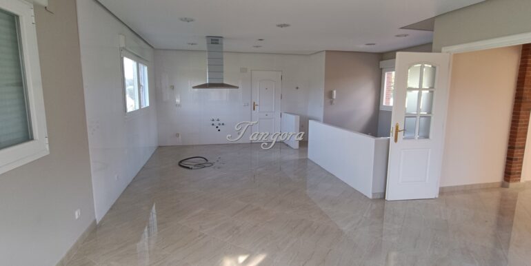 1726245913303 (Copy)