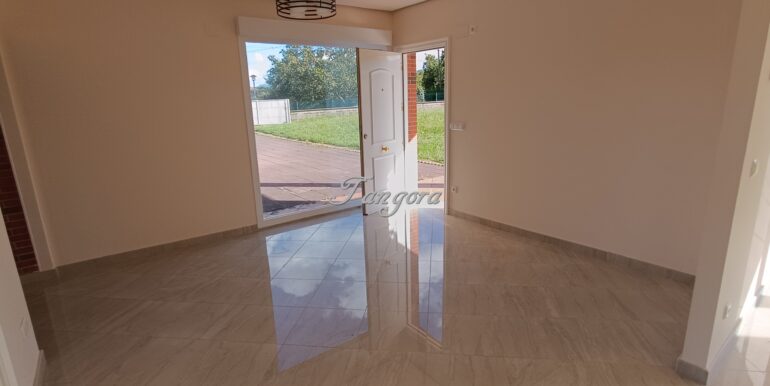 1726245913422 (Copy)