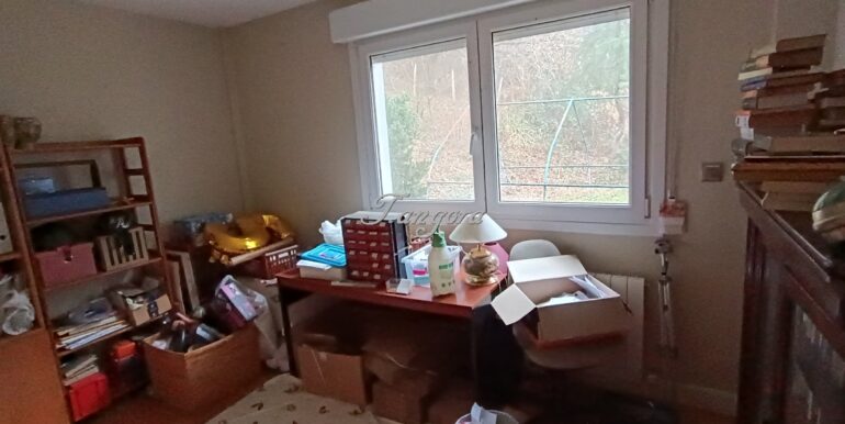 1737031475652 (Copy)