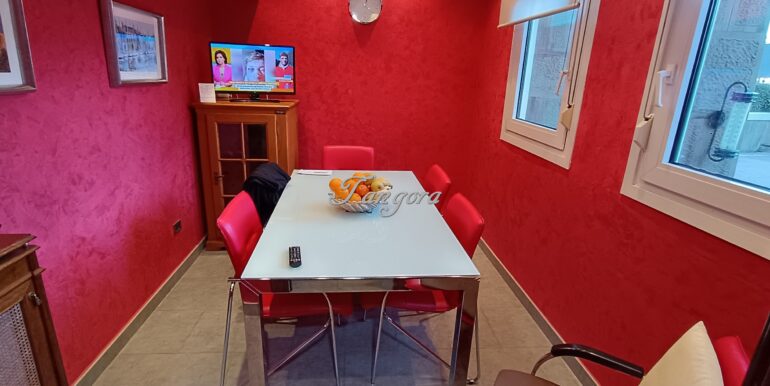 1738669604871 (Copy)