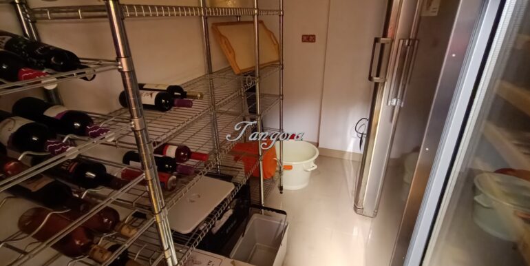 1760702506776 (Copy)