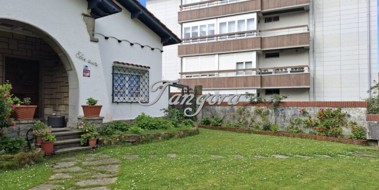 1763135959470 (Copy)