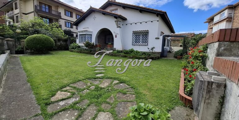 1763136056666 (Copy)