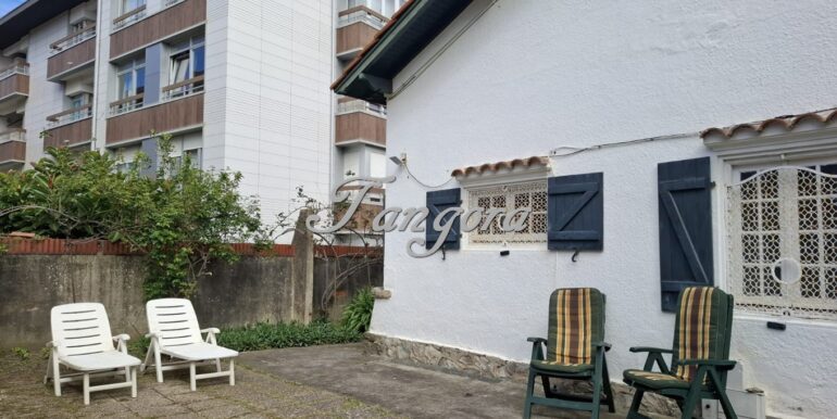 1763136056705 (Copy)