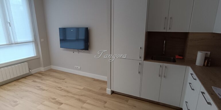 1740483922908 (Copy)