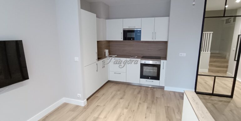 1740483922977 (Copy)