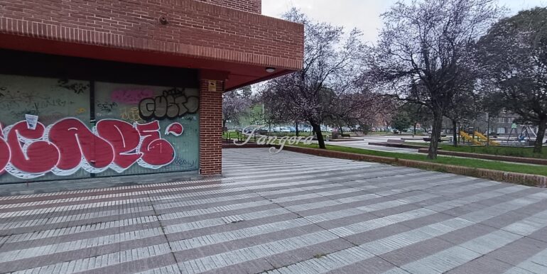 1740678712906 (Copy)