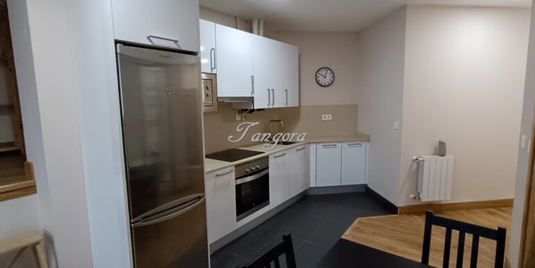 1733305021102 (Copy)